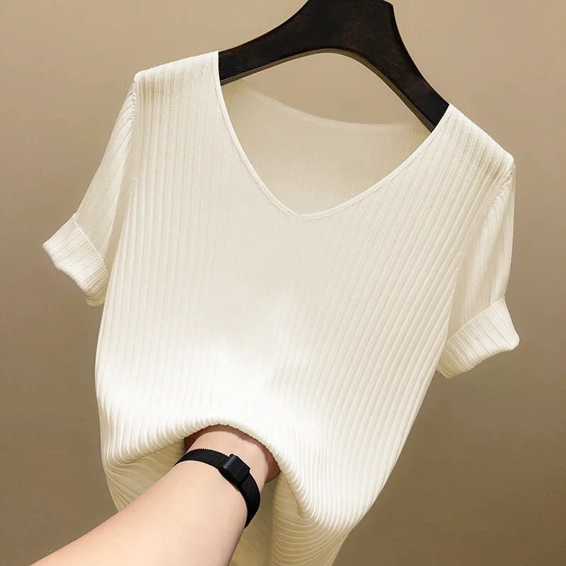 NiDELL . Spring and Summer Thin New Ice Silk Sweater Loose V-neck Base Black T-shirt Short Sleeve Women's Solid Color Fashion Zippered Front Buttoned Front Snap Front NiDELL . Spring and Summer Thin New Ice Silk Sweater Loose V-neck Base Black T-shirt Short Sleeve Women's Solid Color Fashion Zippered Front Buttoned Front Snap Front