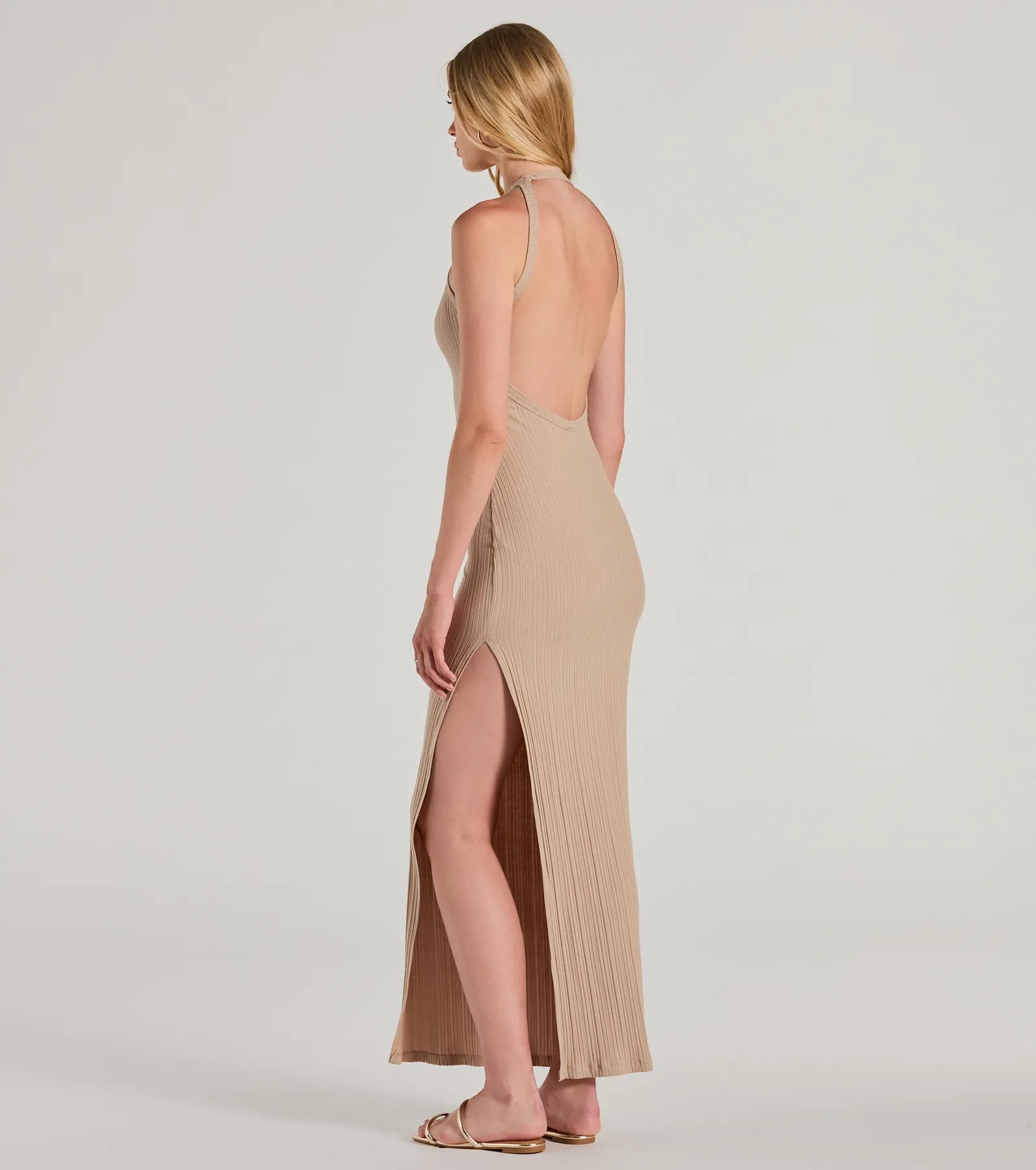 Fall Into Fashion Crew Neck Open Back Maxi Dress Trendy Maxi Dress with Lace