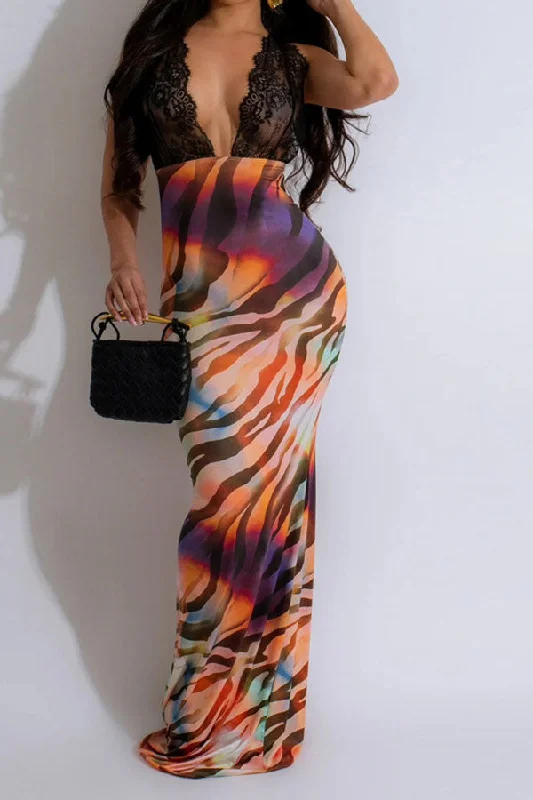 Lace Patchwork Kitsch Strappy Back Printed Maxi Dress Stylish Pleated A-Line Maxi Dress Lace Patchwork Kitsch Strappy Back Printed Maxi Dress Stylish Pleated A-Line Maxi Dress