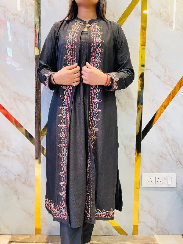 Beautiful Kashmiri winter 🥶 Ready made jacket suit Notch Collar Peter Pan Collar Cowl Neck Beautiful Kashmiri winter 🥶 Ready made jacket suit Notch Collar Peter Pan Collar Cowl Neck