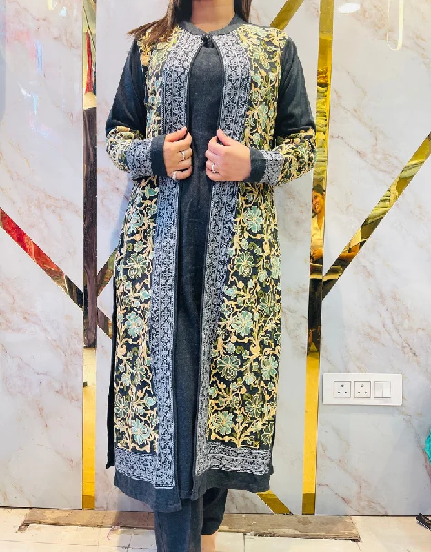 Beautiful Kashmiri winter 🥶 Ready made jacket suit Belted Jacket Elasticated Jacket Padded Jacket Beautiful Kashmiri winter 🥶 Ready made jacket suit Belted Jacket Elasticated Jacket Padded Jacket