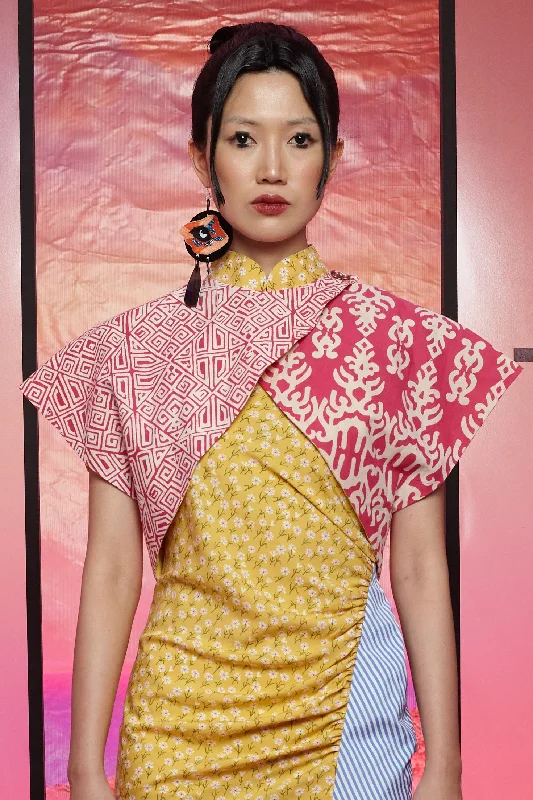 PINK GEO AND PINK MOTIVE BATIK WITH REVERSIBLE YELLOW FLORAL COTTON VOILE - REVERSIBLE BOLERO JACKET - MULTI Wool Jacket Cashmere Jacket Tweed Jacket PINK GEO AND PINK MOTIVE BATIK WITH REVERSIBLE YELLOW FLORAL COTTON VOILE - REVERSIBLE BOLERO JACKET - MULTI Wool Jacket Cashmere Jacket Tweed Jacket