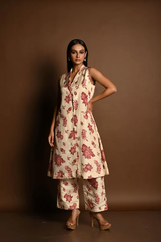Red and White Printed Long Jacket and Pant Set Belted Jacket Elasticated Jacket Padded Jacket Red and White Printed Long Jacket and Pant Set Belted Jacket Elasticated Jacket Padded Jacket