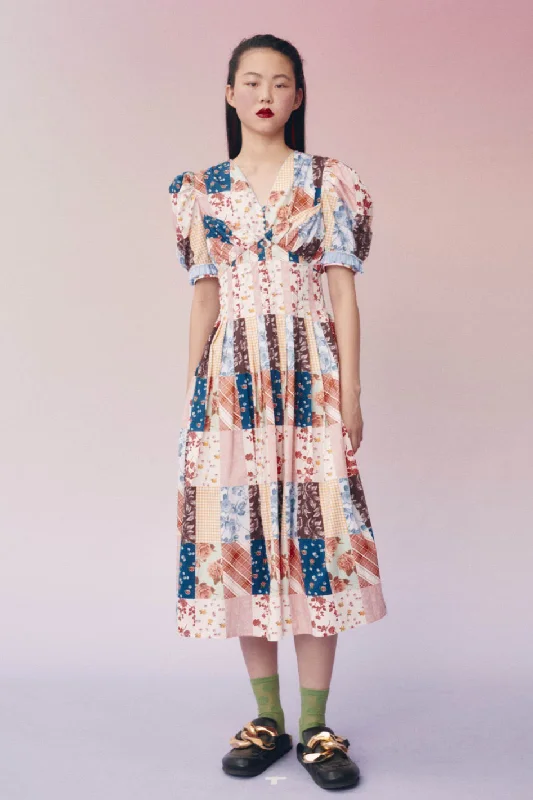 Mukzin | Fluffy V-Neckline Dress - Tiger Sniffing Rose