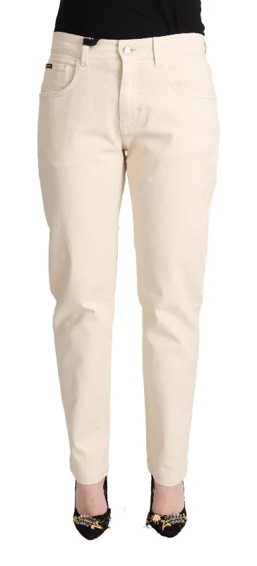 Chic White Skinny Boyfriend Jeans With Logo Plaque Comfortable Drawstring Waist Jeans Chic White Skinny Boyfriend Jeans With Logo Plaque Comfortable Drawstring Waist Jeans
